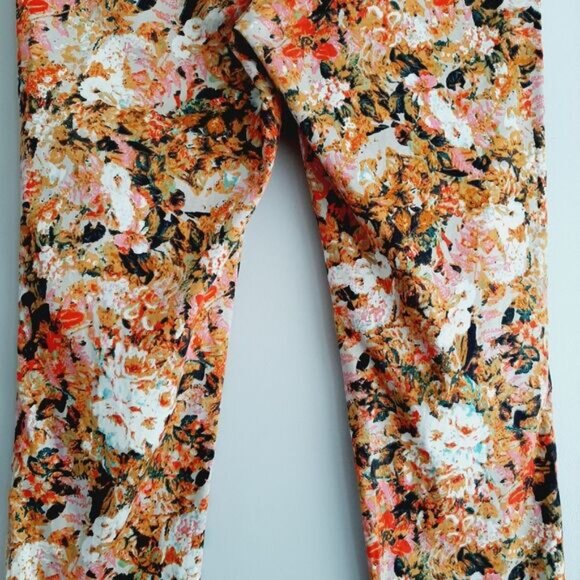 LINEA DOMANI / Crop Ankle Pants Abstract Multicolor Floral Tan Red Pink White 4 - Picture 9 of 15